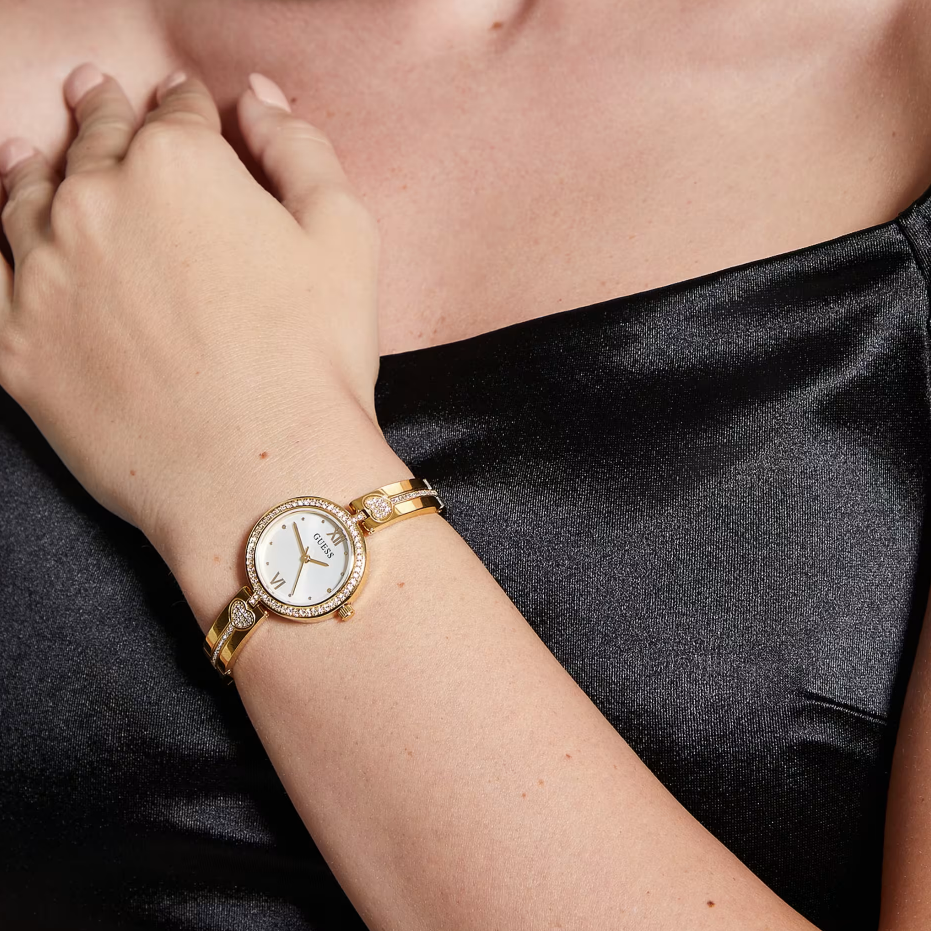 Guess Women Gold Tone Analog Watch GW0655L2 - Gold