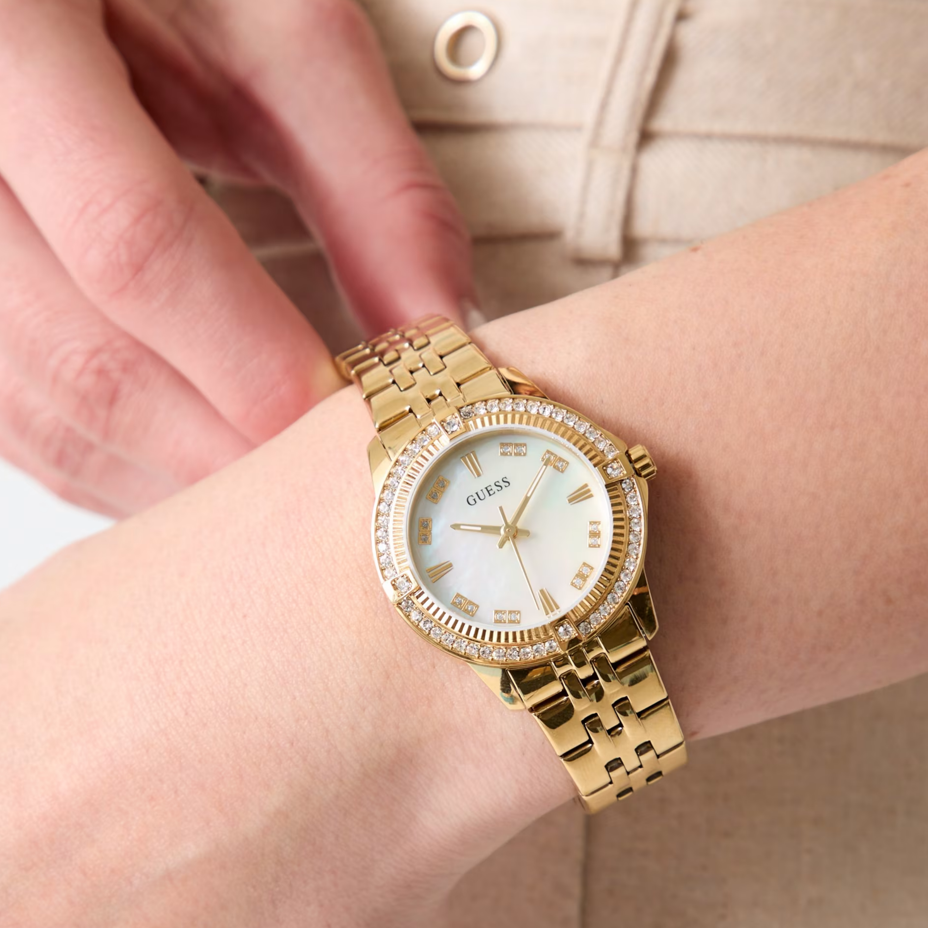 Guess Women Crystal Stainless Steel Analogue Watch GW1027L2 - Gold