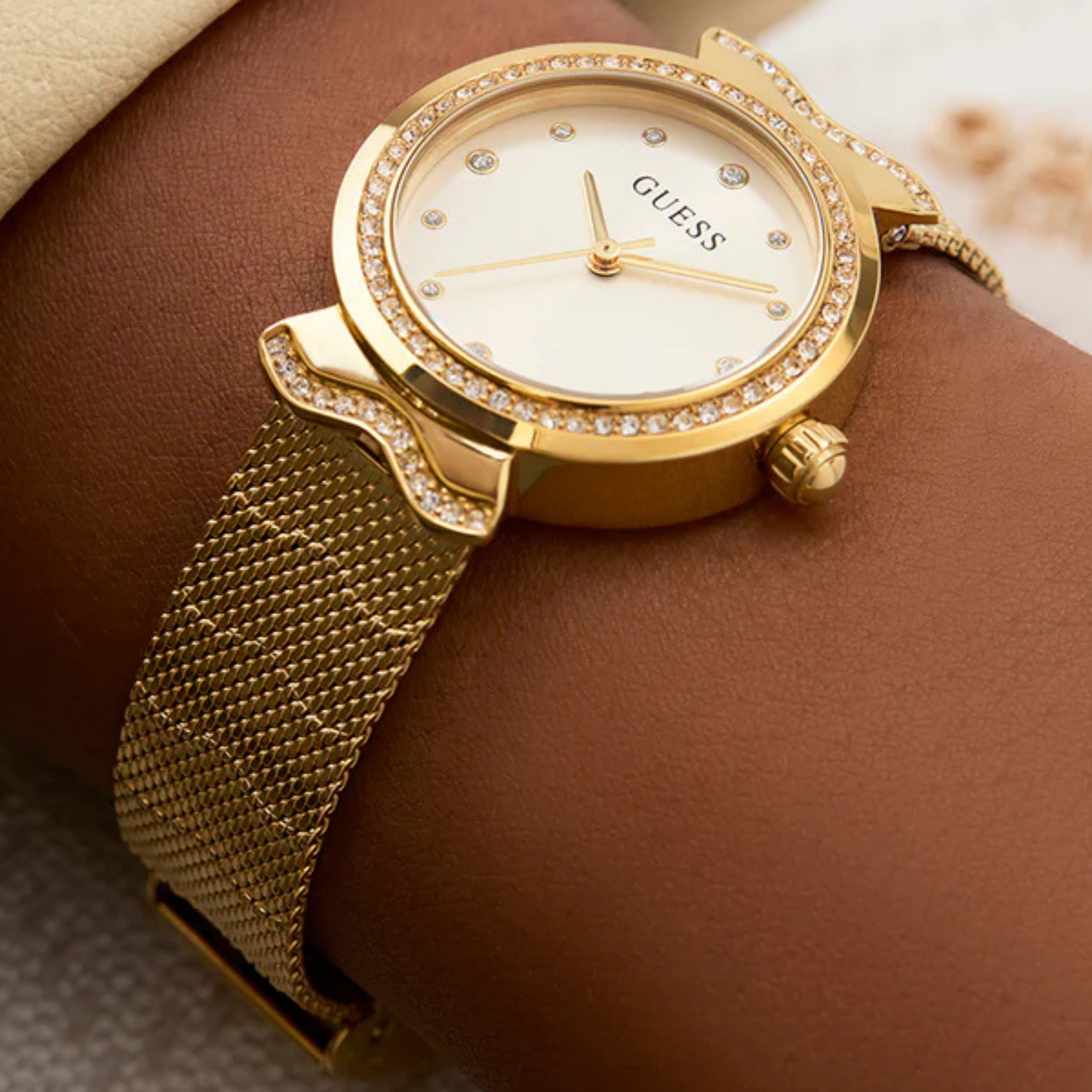 Guess Women Gold Tone Analog Watch GW0866L2 - Gold
