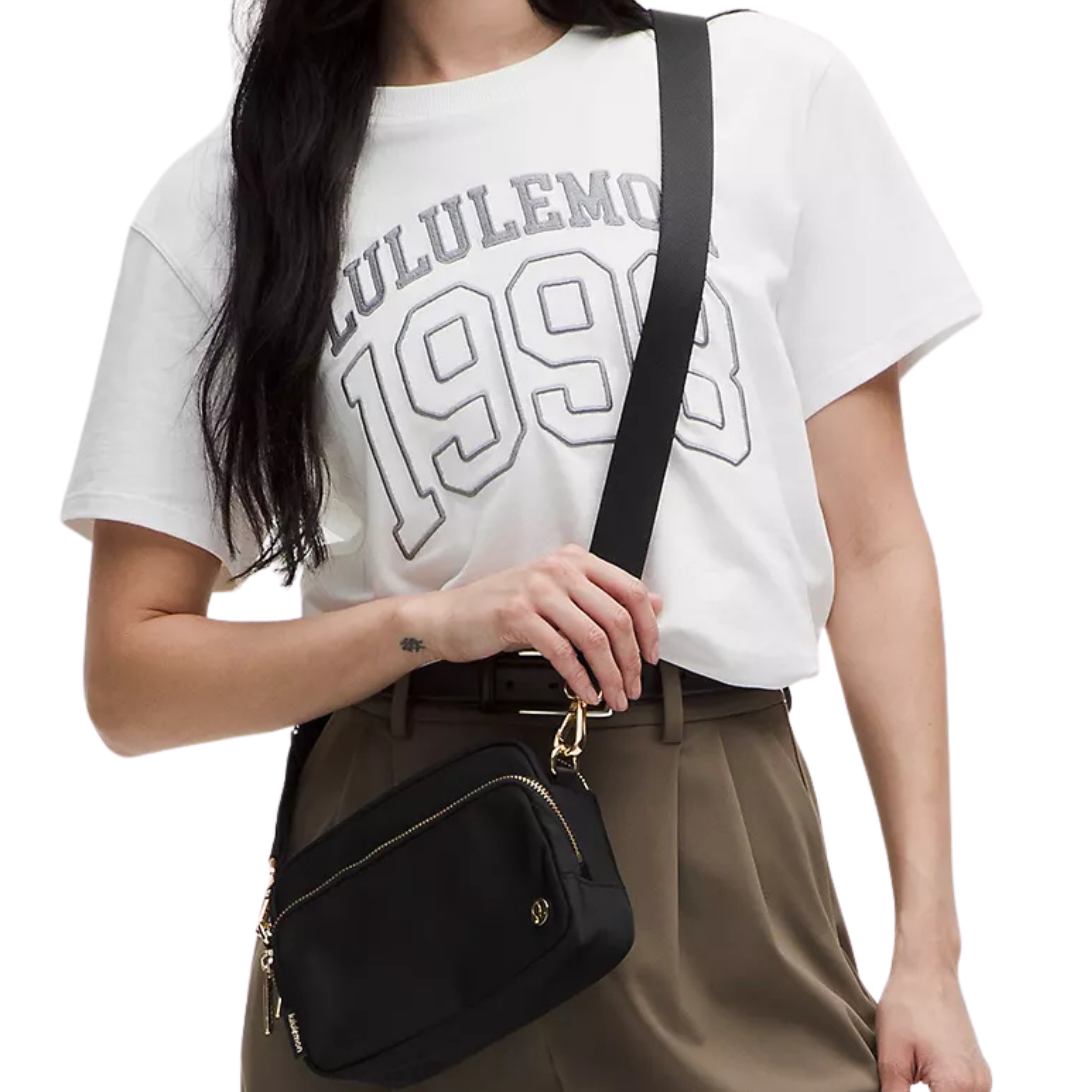 Lululemon Everywhere Crossbody Bag 2L Metal Hardware - Black Gold