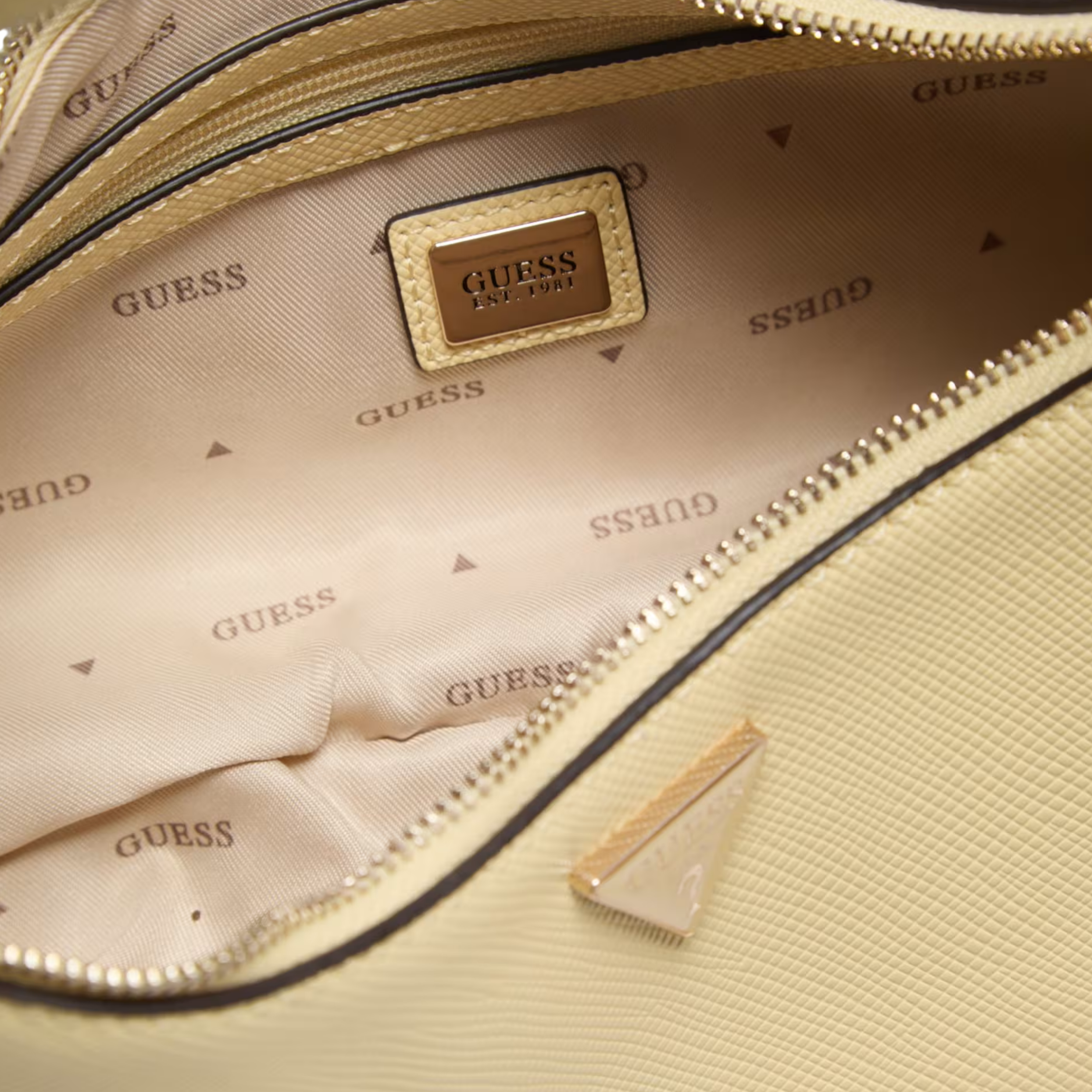 Guess Women Gilda Hobo Bag - Playa