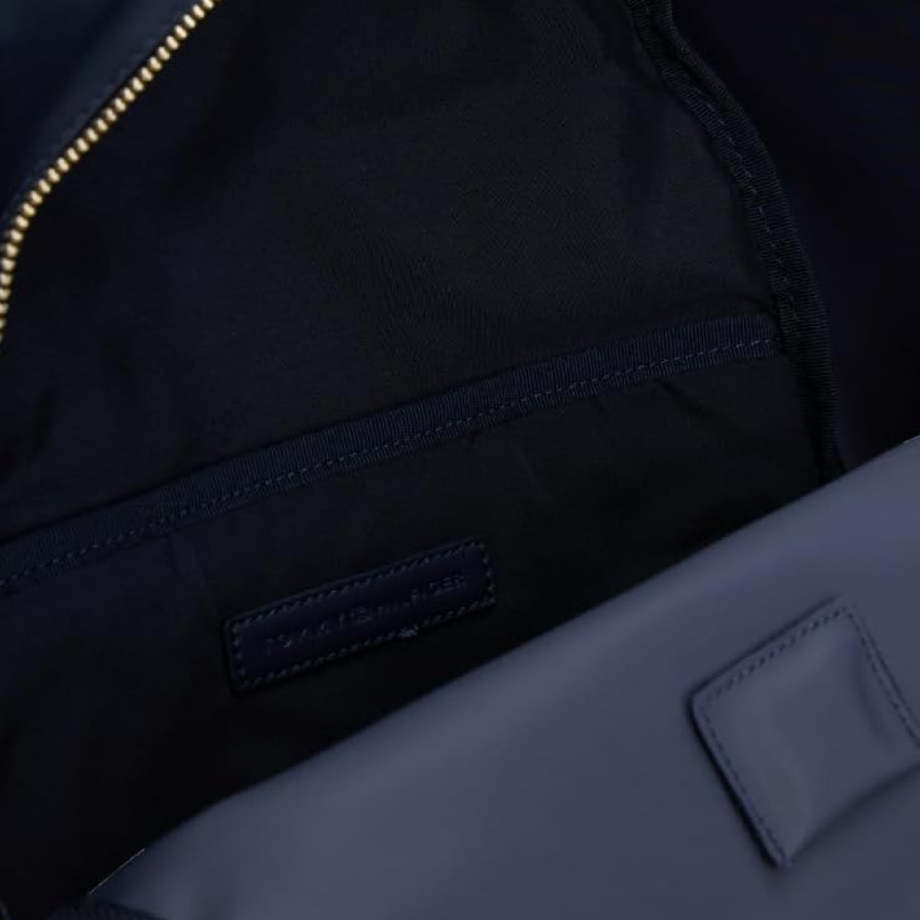 Tommy Hilfiger Women Poppy Backpack - Navy Blue