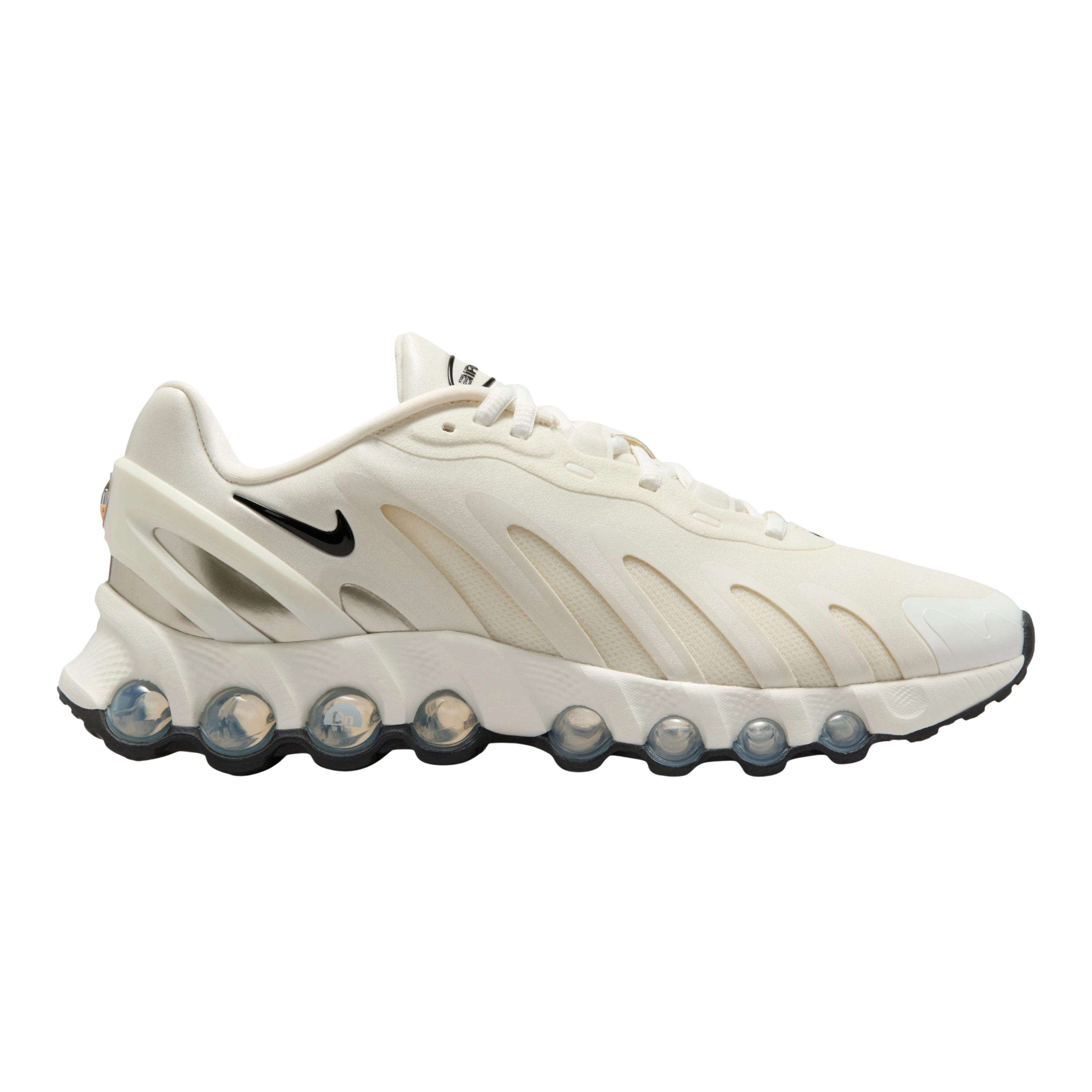 Nike Women Air Max DN8 - Sail Black