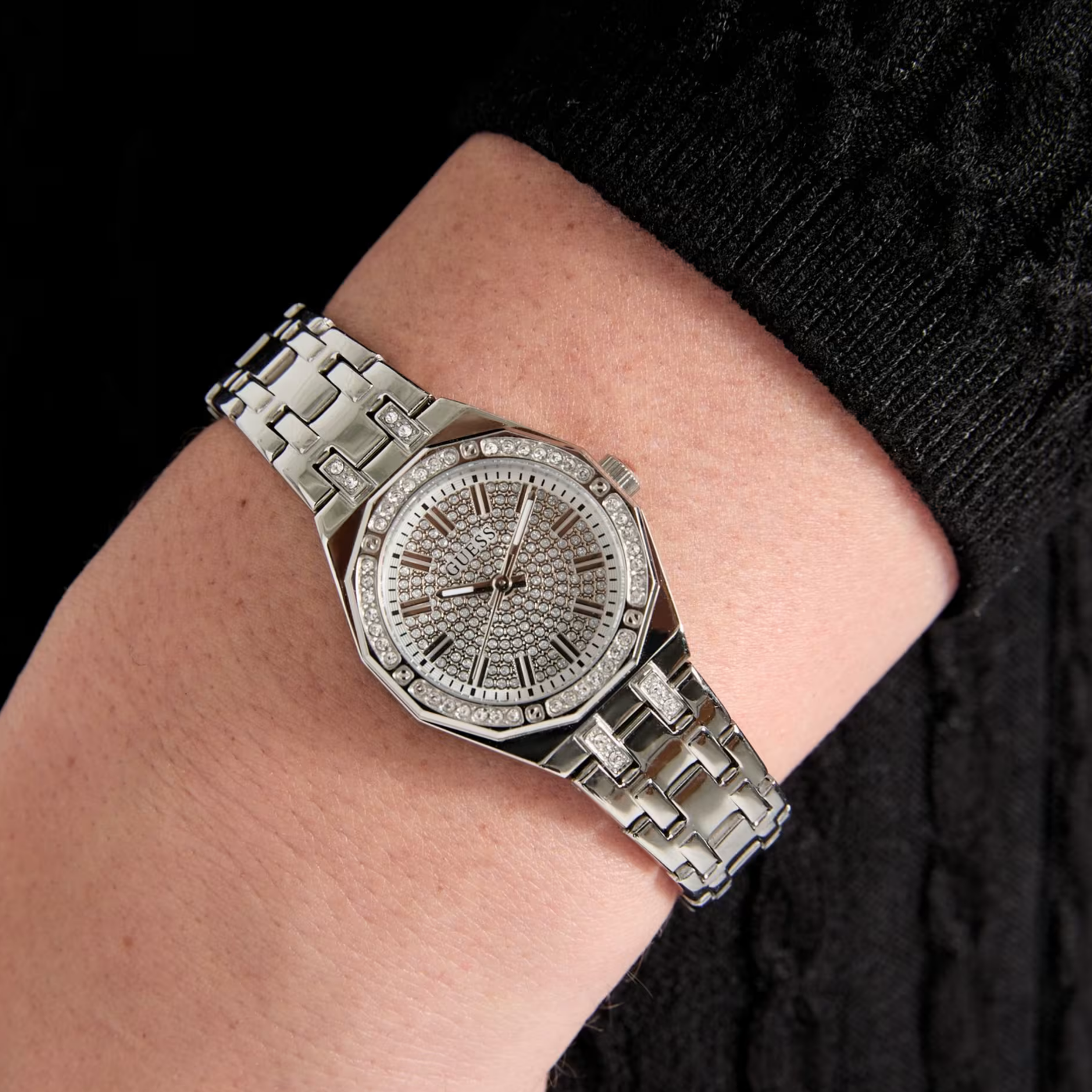 Guess Women Silver Tone Analog Watch GW0931L1 - Silver