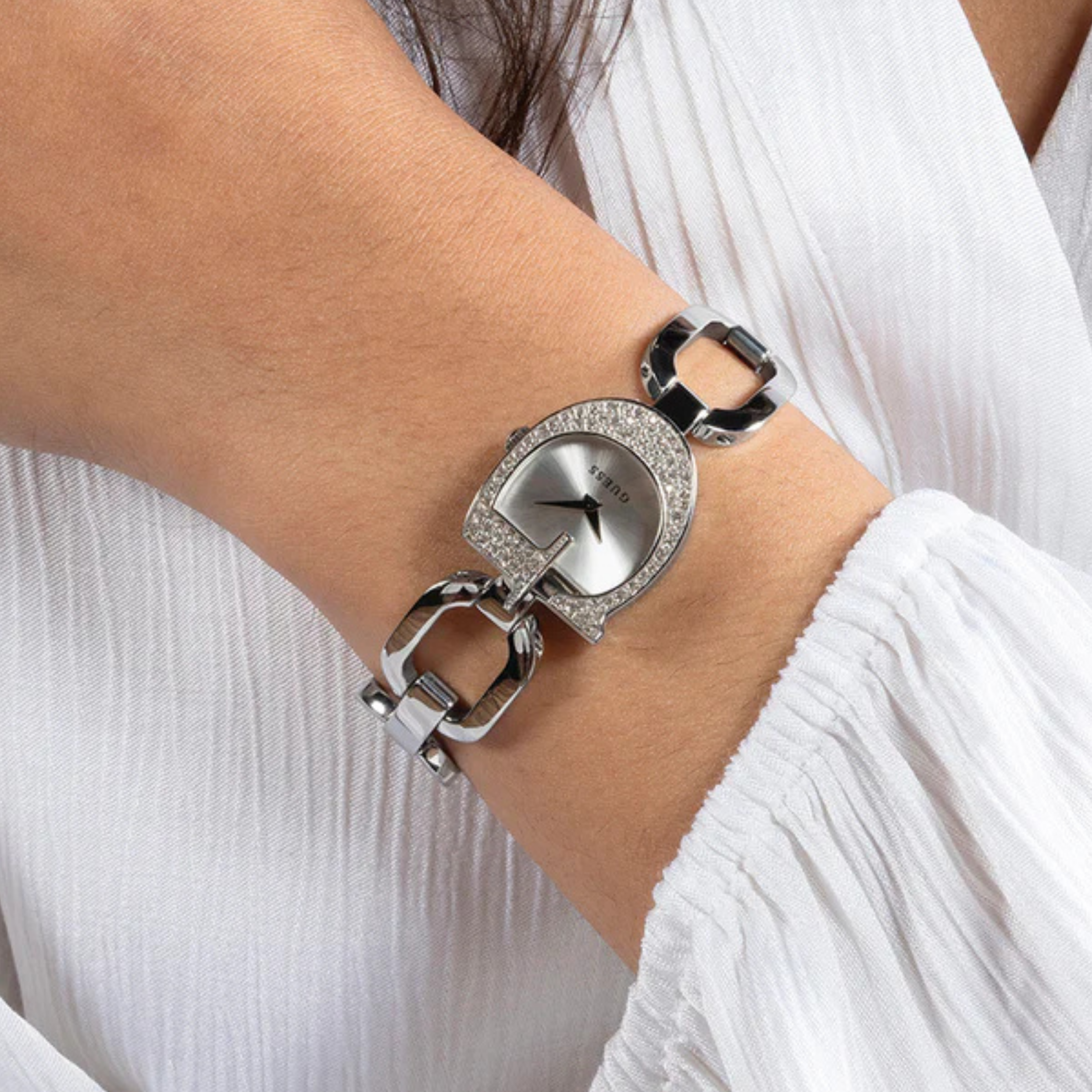 Guess Women Silver Tone Analog Watch GW0683L1 - Silver